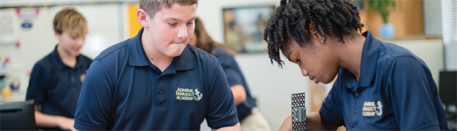 STEM与工程 Class Admiral Farragut Academy Private School St. Petersburg Elementary School 较低的学校 Middle School PreK-7th Grade STEM与工程 Class Admiral Farragut Academy Private School St. Petersburg Elementary School 较低的学校 Middle School PreK-7th Grade