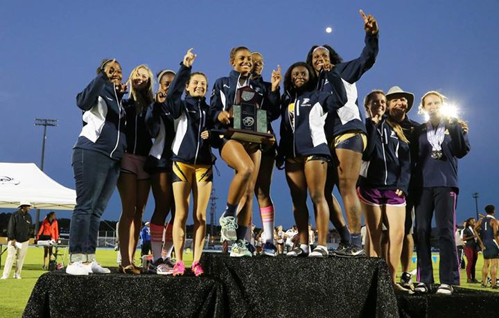 Girls-make-track-history