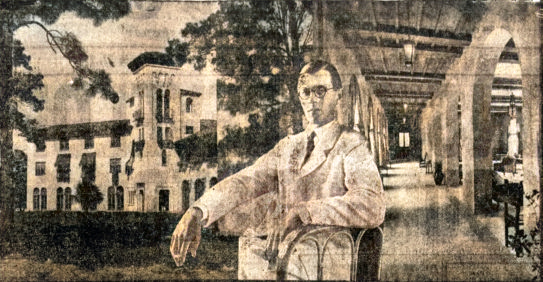 1926 image from the Tampa Bay Times of Walter P Fuller in front of scenes of the 丛林乡村俱乐部酒店
