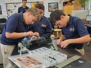 Lower School STEM Lab Admiral Farragut Academy Lower School STEM Lab