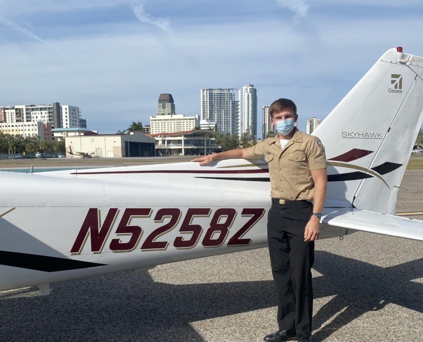 航空 student Billy Price ‘22 earns solo flight endorsement