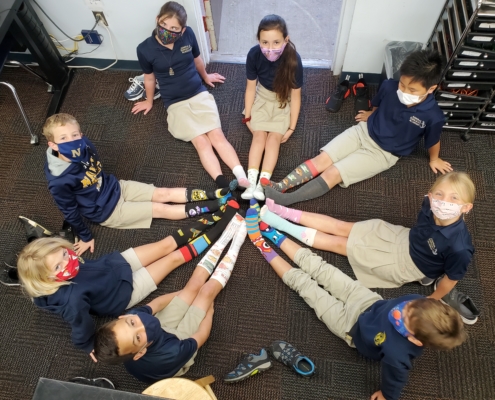 上周是法拉古特海军上将学院的精神周。 我们的低年级学生通过四个主题日的装扮展示了他们的精神。 上周是法拉古特海军上将学院的精神周。 我们的低年级学生通过四个主题日的装扮展示了他们的精神。