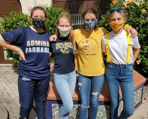 上周是法拉古特海军上将学院的精神周。 我们的低年级学生通过四个主题日的装扮展示了他们的精神。 上周是法拉古特海军上将学院的精神周。 我们的低年级学生通过四个主题日的装扮展示了他们的精神。