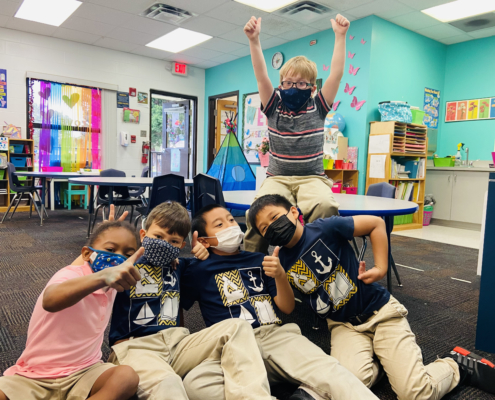 上周是法拉古特海军上将学院的精神周。 我们的低年级学生通过四个主题日的装扮展示了他们的精神。 上周是法拉古特海军上将学院的精神周。 我们的低年级学生通过四个主题日的装扮展示了他们的精神。