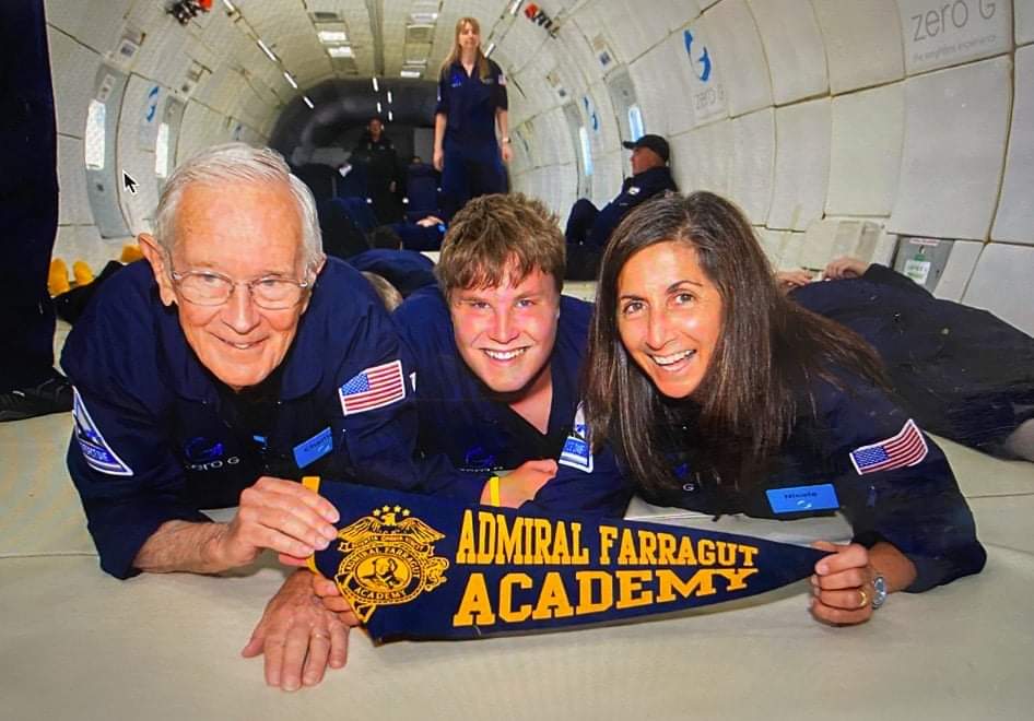 On May 8th, ZERO-G Experience was launched with AFA alumni Charlie Duke ‘53S and Roman Stott ‘21, and Roman's mom Nicole Stott 在 attendance.