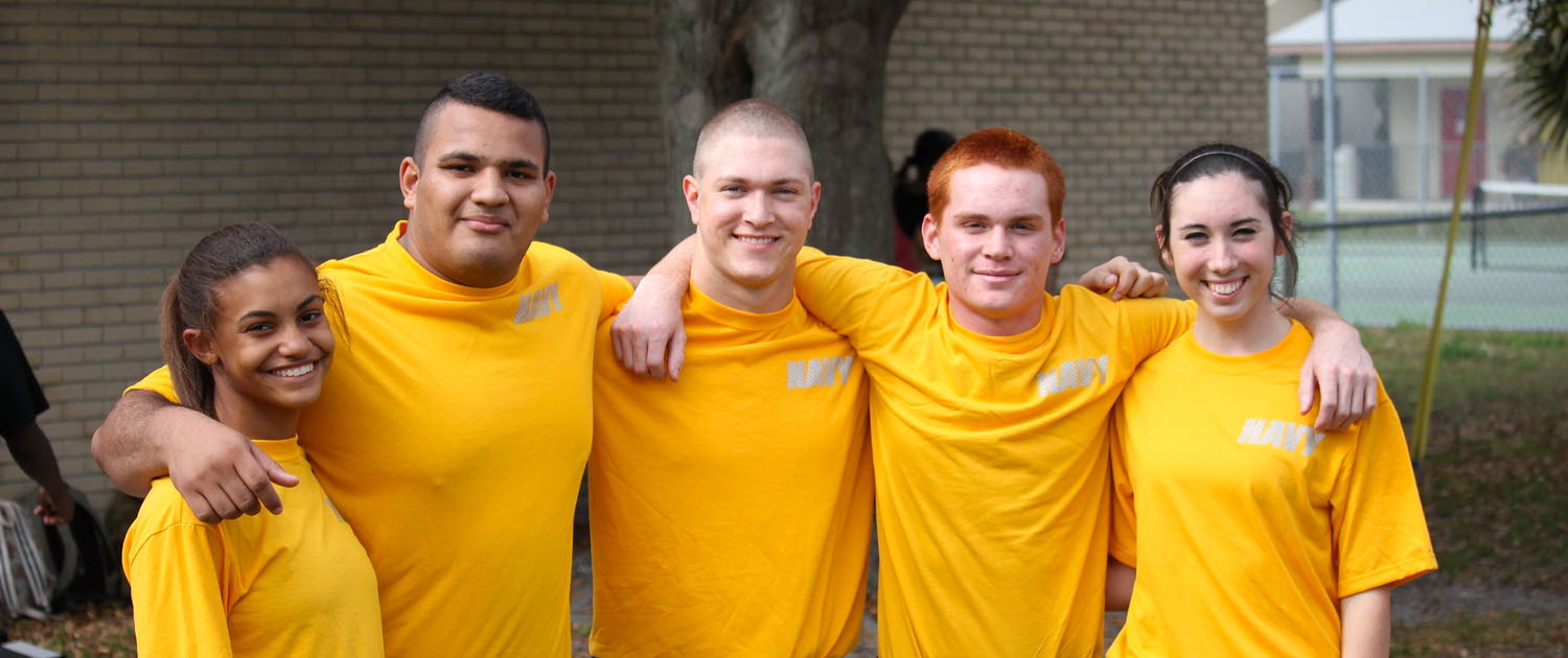 军事提名和任命